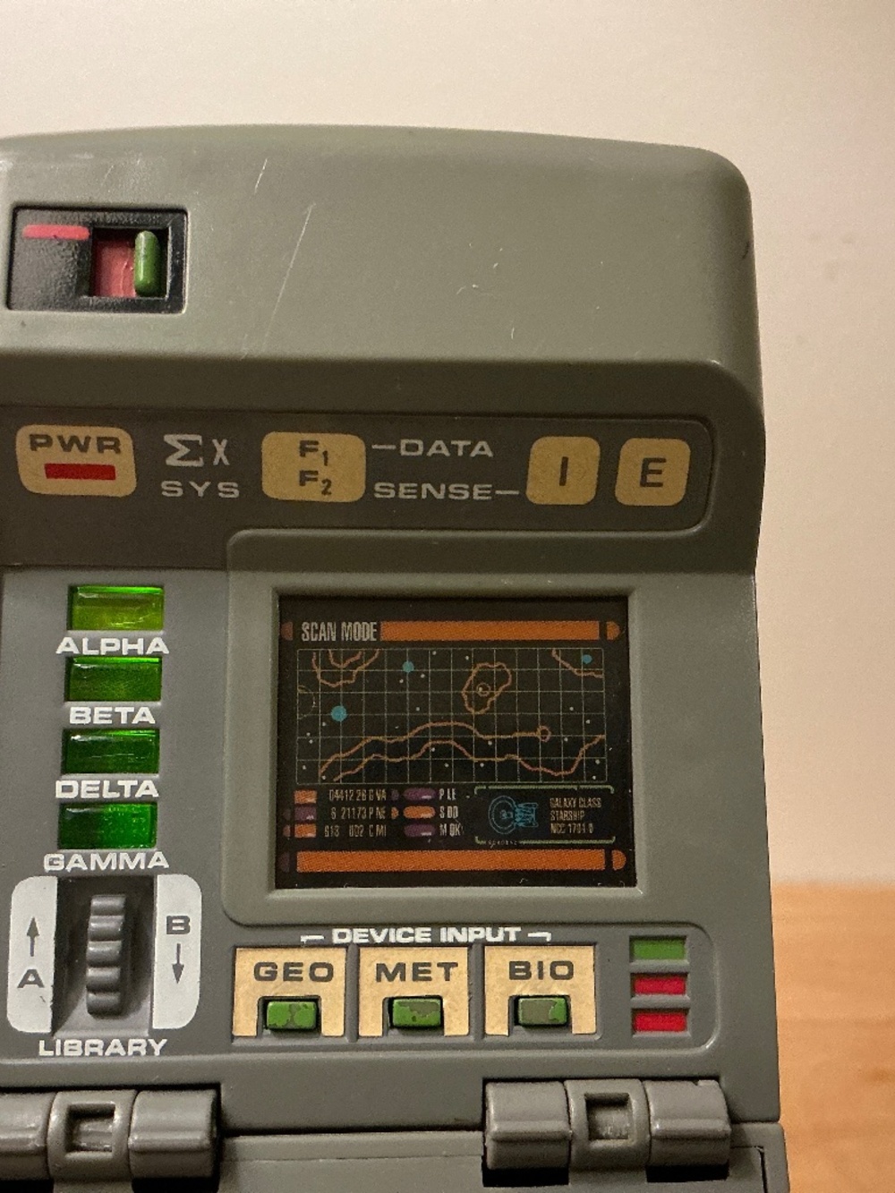 Playmates Star Trek Tricorder F-560 1993 Next Generation WORKS Space Toy Working